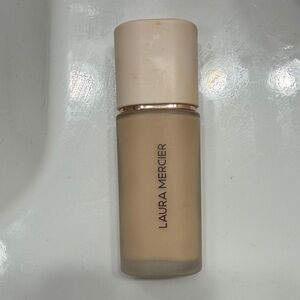 Laura Mercier Flawless Foundation — 1C2 CHIFFON